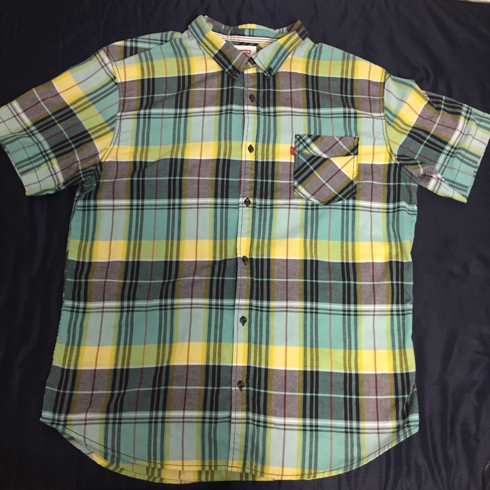 Levi Strauss and Co. Short Sleeve XXL Checkered